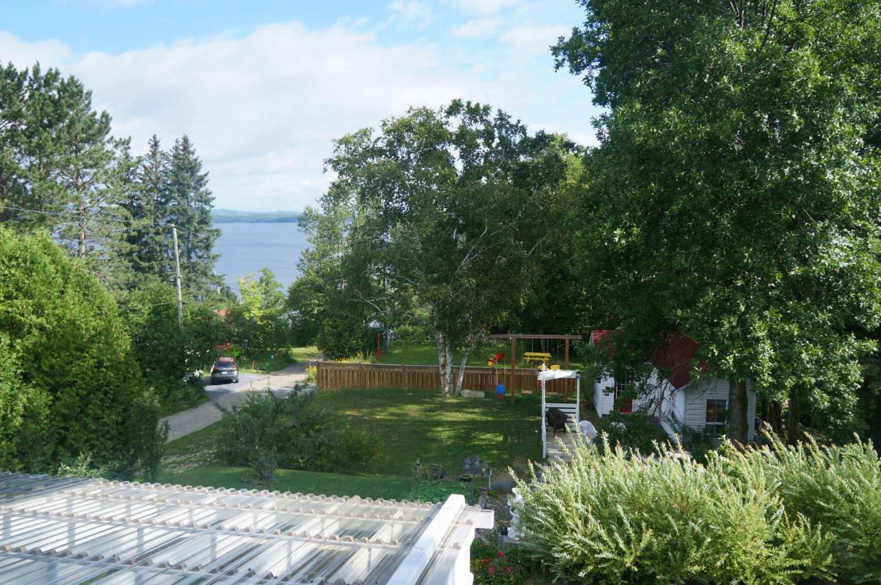 Gite Grand Moment Bed & Breakfast Cabano Exterior photo