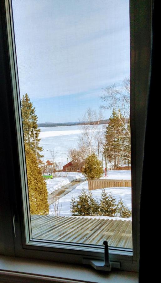 Gite Grand Moment Bed & Breakfast Cabano Room photo