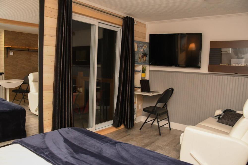 Gite Grand Moment Bed & Breakfast Cabano Exterior photo